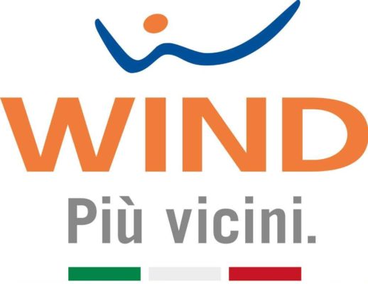 tecnoandroidit's tweet image. is.gd/MHNLOr - #PassaAWind #SmartEasy #Wind attacca TIM e Vodafone con l'#Offerta da tanti minuti e 30GB a meno di 10 Euro