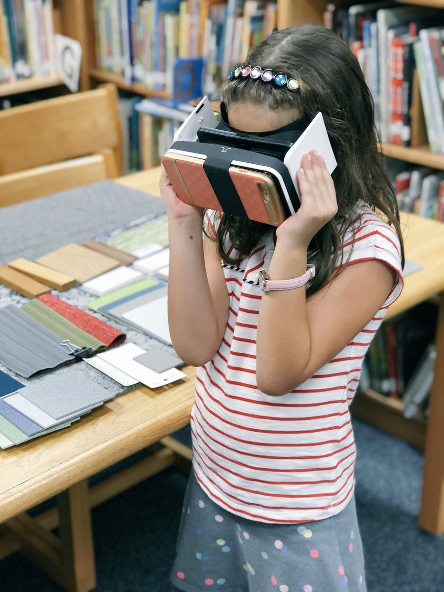 katemraw's tweet photo. Student Tested, Student Approved 💙 
Some littles got to test out the mobile VR of the new Menchaca Elementary School #AustinFuture #learningspacedesign https://t.co/rdBdCaNcWN