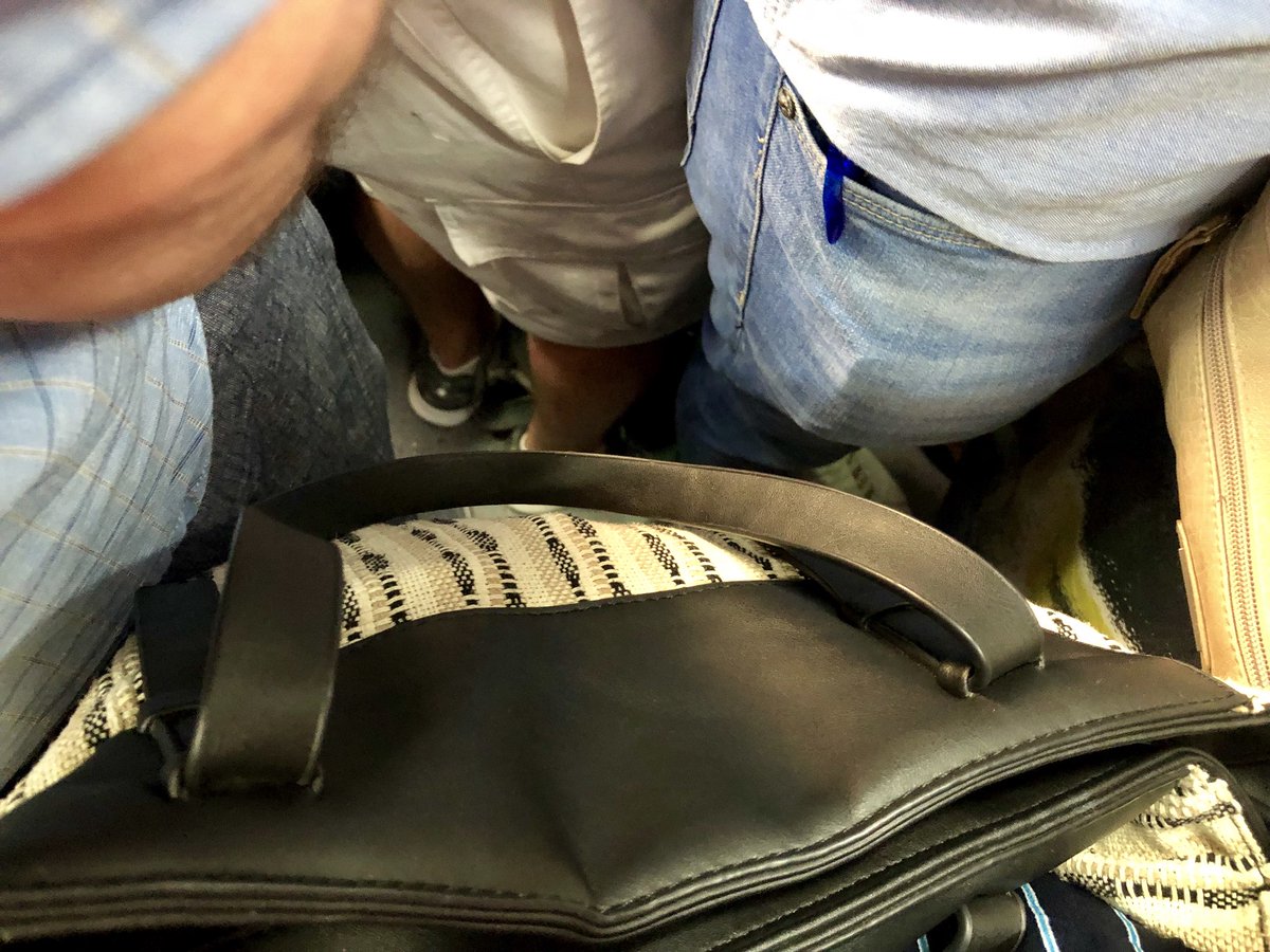 raquelmateos's tweet photo. Ben anxovadets a @rodalies #R4 #Germanor #CacheteConCachete https://t.co/DTkjZ1zeO9