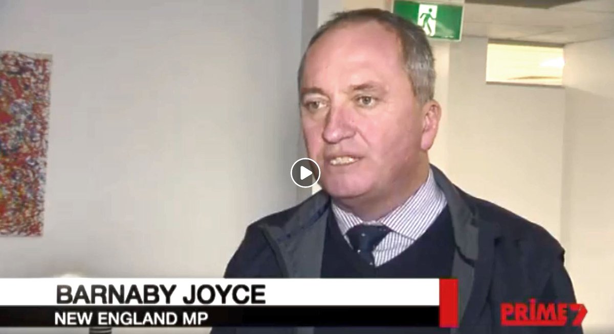 SSI honoured to host Federal Member for New England @Barnaby_Joyce & Federal Assistant Minister for Children & Families @DaveGillespieMP Armidale to see first-hand how SSI is supporting refugees to integrate into the local community. Watch now: bit.ly/2KsHaS7