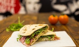 TasteBelfast's tweet photo. Look at this deal! Choice of  SPECIAL off! Now only £4.00! https://t.co/WGgPLiGqwo  #tastebud https://t.co/cYCBcwiXEz
