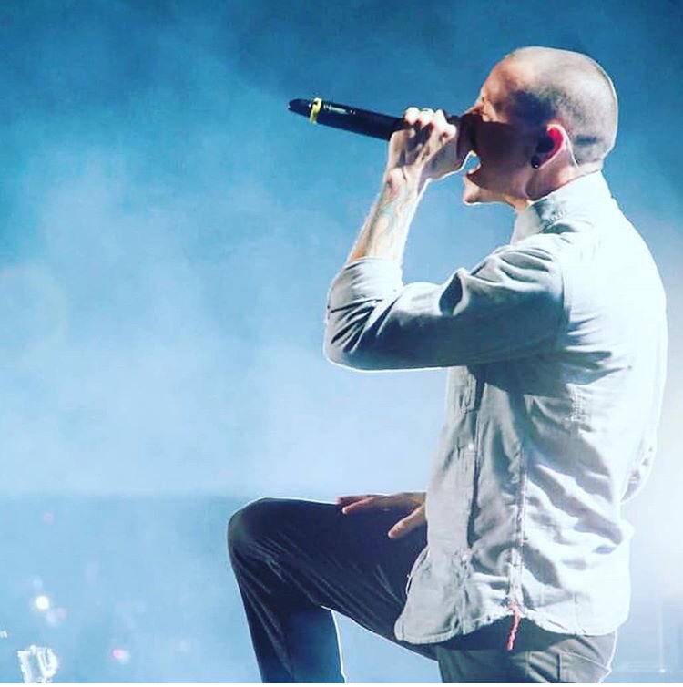 Beatit81's tweet photo. Another day, another start and a good one is with our beloved guys❤️. Morning my beloved #LPFamily a big bear hug to all❤️😘❤️ #MakeMikeAndChesterProud #MakeChesterPride #LinkinPark #LinkinLove #LinkinParkForever #ChesterMikeBradRobJoeDave #WeLoveYouMikeShinoda https://t.co/hCdbsq96G5