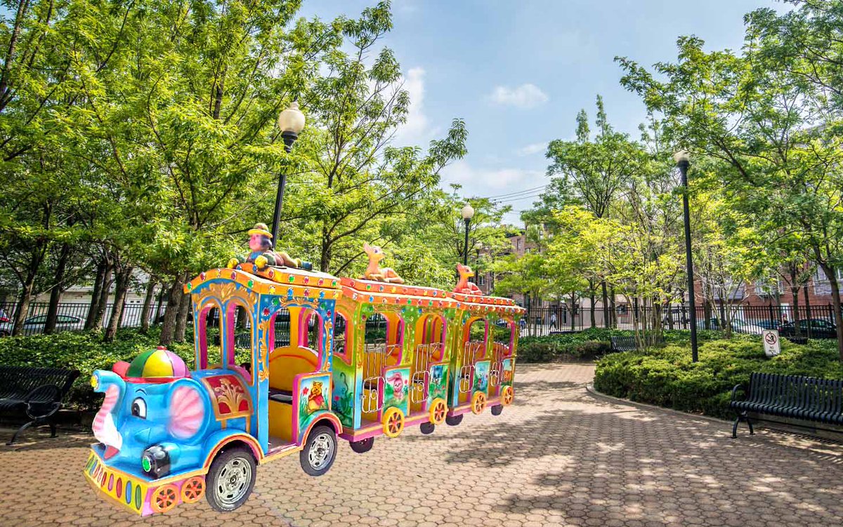 ZOO TRAIN  

Hully Gully Games - H.G.Electronics b..For more info visit...hullygullyamusement.com/ZOO-TRAIN-Hull…