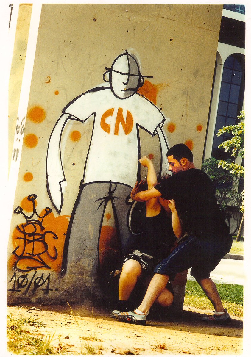 viniciussallesD's tweet photo. Dance Cities, Rio Festival, 2002 I think. Me n Renatinha my first choreographic attempt! #riodance #dancebrasil #dança #dançabrasil #dançacontemporânea #dancebrasil #dancebrazil #viniciussalles #riofestival #riofestivaldedança https://t.co/CuFacmphWo https://t.co/DDTK0DlHvw