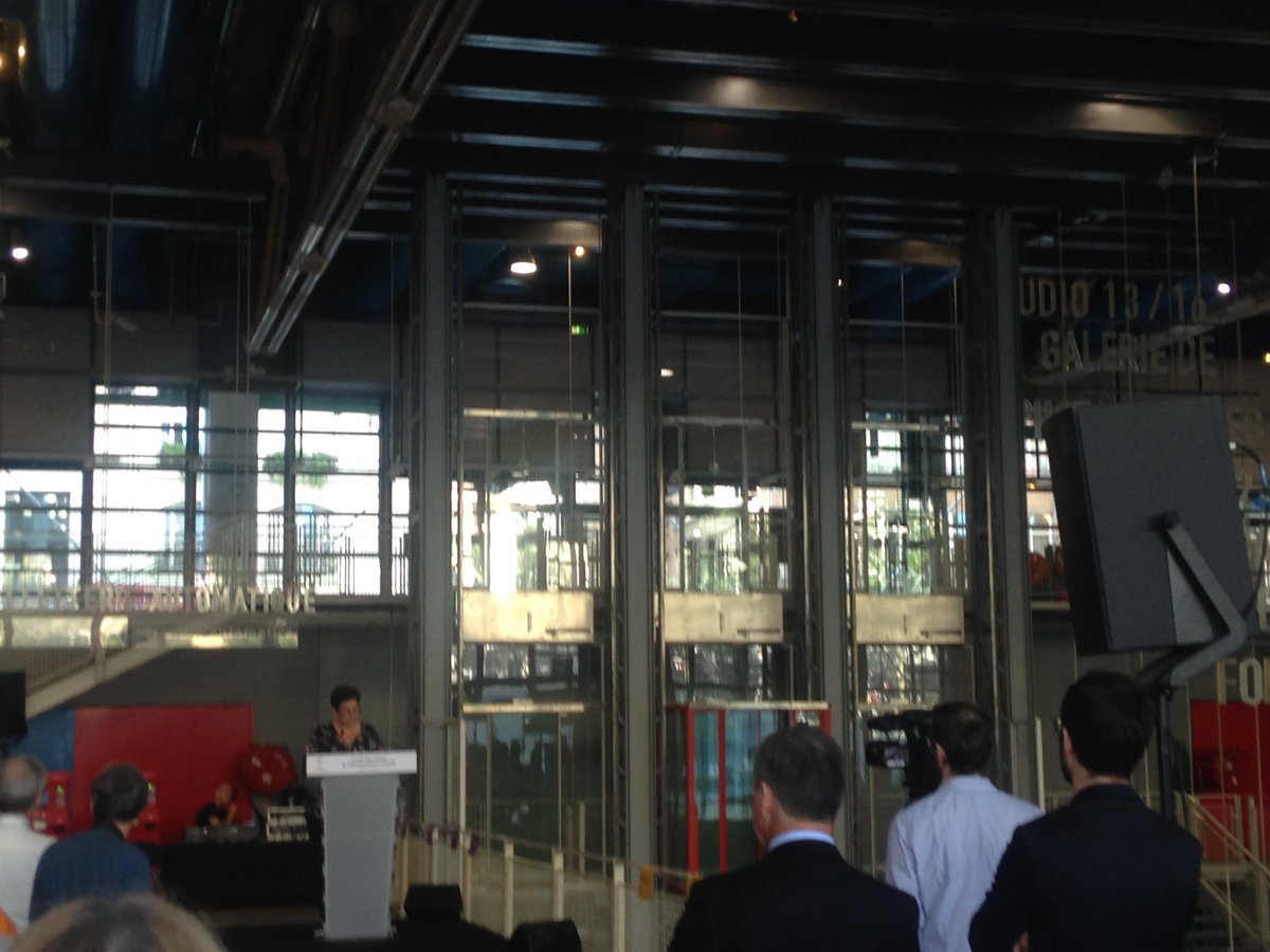 "Notre devoir commun est de poursuivre sans relâche la transformation du service public" : Frédérique Vidal <a href="/sup_recherche/">Ministère Enseignement supérieur/Recherche/Espace</a> ouvre le #ForumDesCadres <a href="/CentrePompidou/">Centre Pompidou</a>