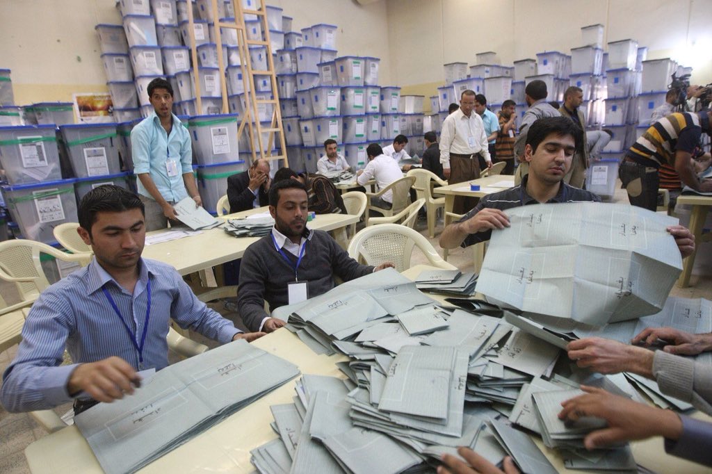 ‪The Iraqi High Electoral Commission began on Tuesday (July 3) a manual recount of votes cast in #Kirkuk for #Iraq’s May 12 elections ‬
‪📸‬