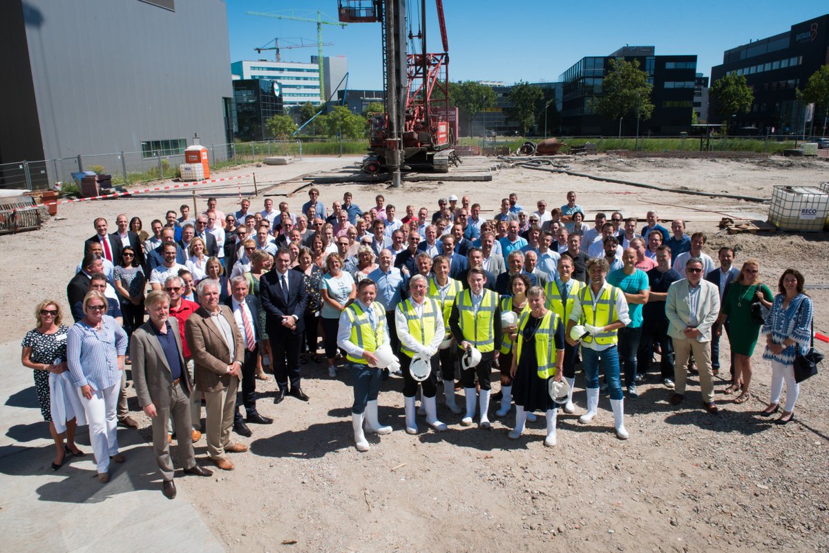 With an official ground-breaking ceremony, <a href="/HALIX_CMO/">HALIX_CMO</a> has kicked off the construction activities for a 6.700 m² brand-new GMP facility at the <a href="/Leidenbsp/">LeidenBioSciencePark</a>. This new facility will enable HALIX to further expand its business. 
HALIX Bioscience as a service!