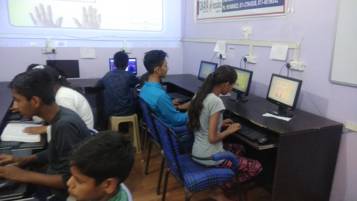 ashutosh_rattan's tweet photo. #computer #class
#students learning typing basics #typingmaster @ashimafdn #AshimaFoundationBaddiPanchayatGhar https://t.co/daS4hYi5B3