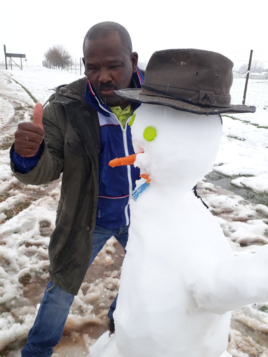 D_hufke's tweet photo. Yesterday.
#snowchasing🌨 #SnowMan⛄ #Daddy❤ #Ceres https://t.co/U4GAvrENTS