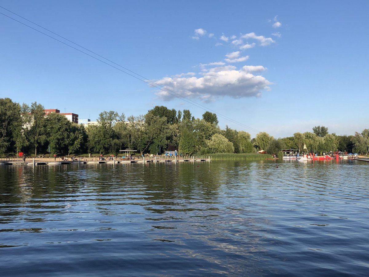 Podoba Wam się na odmienionych Stawikach❓ MOBILIZACJA‼️ Głosujcie na to wspaniałe miejsce w konkursie Najlepsza Przestrzeń Publiczna Województwa Śląskiego 😍 
Wystarczy wejść na npp.slaskie.pl/vote/npp--edyc… i wybrać 3 pkt przy Stawikach ❤️ 

UDOSTĘPNIJCIE znajomym 💪 #Sosnowiec