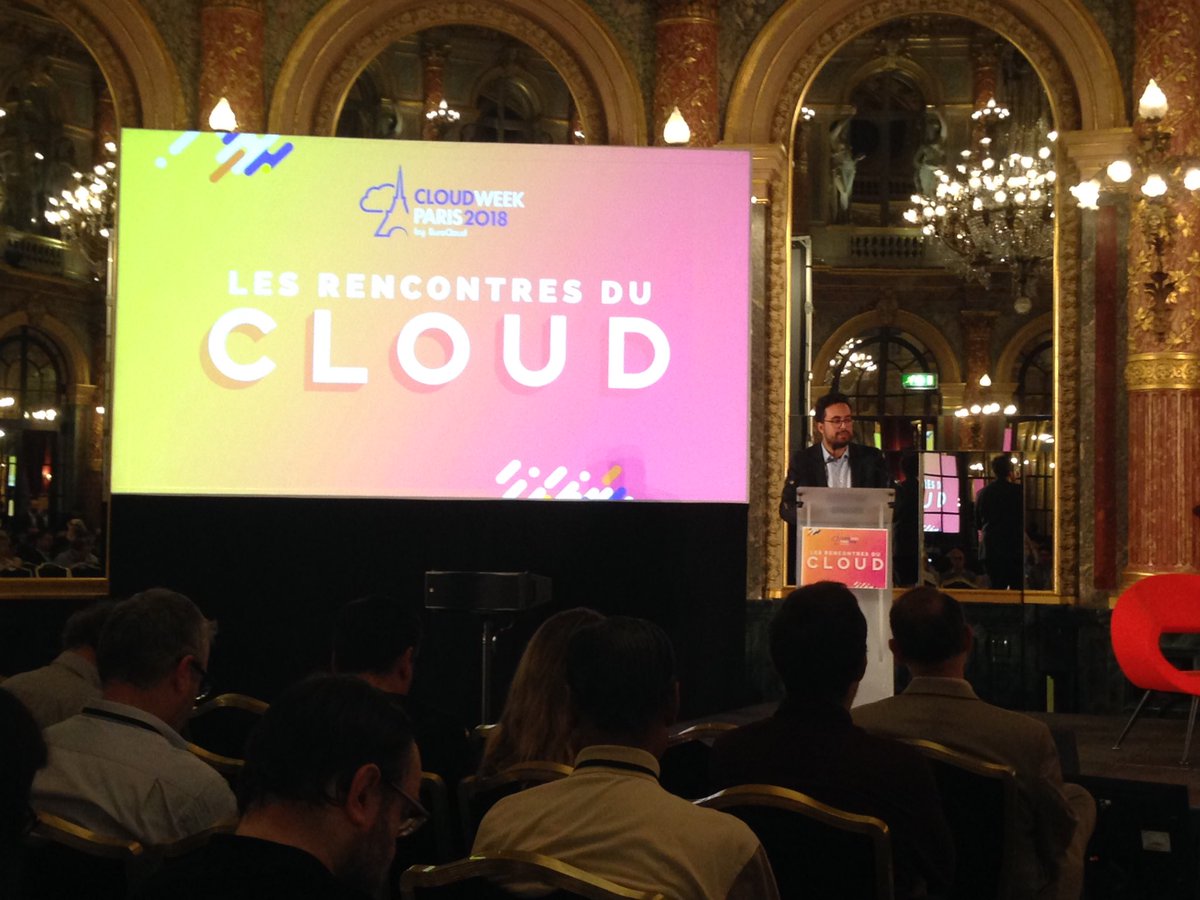 Elise__Duval's tweet image. [Direct] #CWP18 @mounir &quot;le cloud switch : ne pas s&apos;enfermer dans des prisons de données mais permettre l&apos;agilité des données et leur sécurisation&quot; #cloudswitch #cloud #data