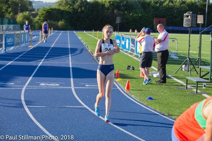 met_miles's tweet photo. Our #MetMiles junior champions   winning a pair of @SauconyUK performance shoes - James Heneghan @cardiffuniac 4:22 &amp; Alanah Hill @CardiffArchers 5:18 👏👍 #RunYourWorld @CMetSport https://t.co/FeXRmW4yzJ