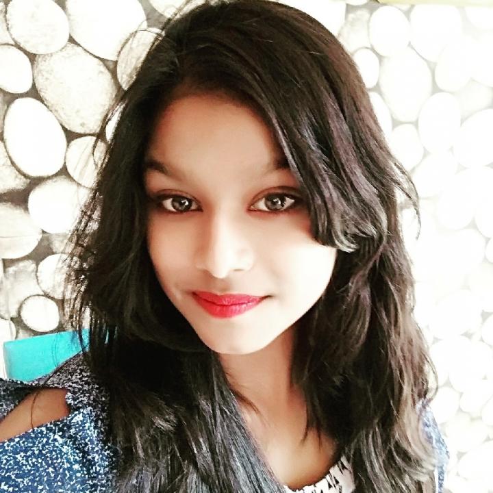 Smriti_off's tweet photo. Come hangout with me on #BIGOLIVE https://t.co/M5okdOIu62 https://t.co/j9rRj0vcqX