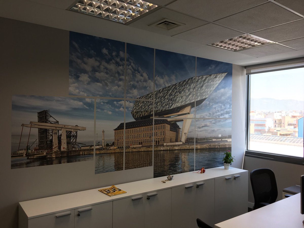 So funny, being in the “new” office of #euronav in #Athens, seeing a picture of my “old” office hanging on the wall. #porthouse #zahahadid #portofantwerp #officeview
