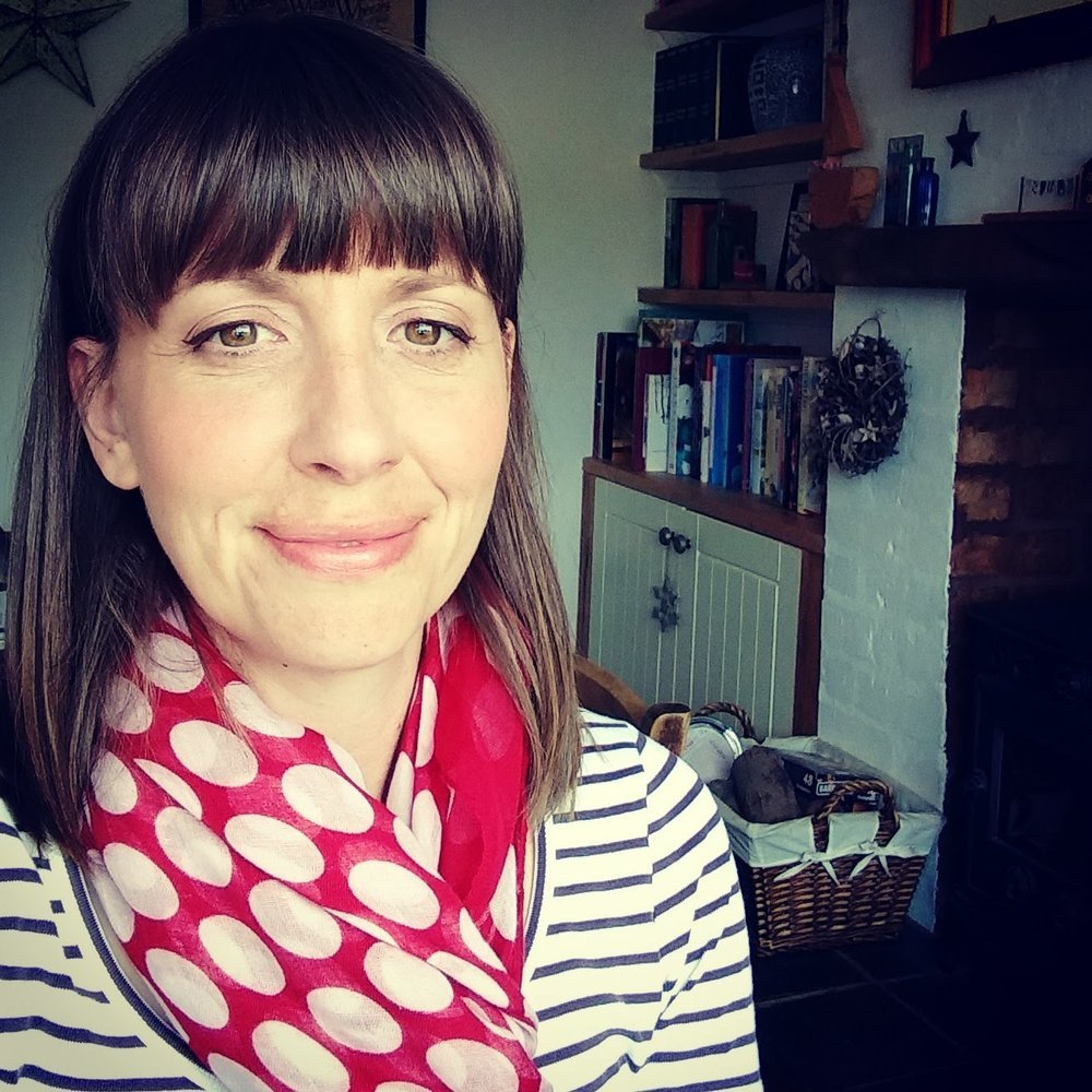 Justacard1's tweet image. WE HEARTILY CONCUR WITH YOU KATE!!!
'I love supporting other makers and it gives me a lot of pleasure owning something handmade and unique.' @KateBrazierArt on the importance of supporting her peers, over on the blog. buff.ly/2IFd0p0