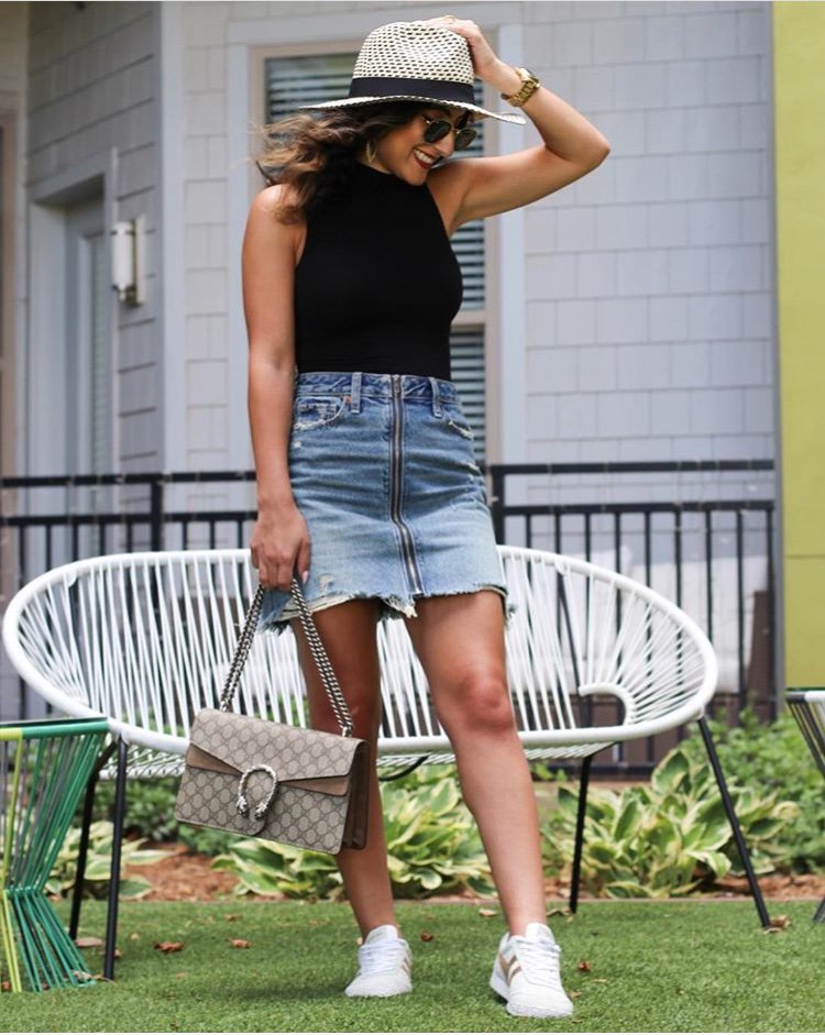 wearcommando's tweet image. Easy summer style ☀️ What's your go-to summer look? #howtowear #wearcommando