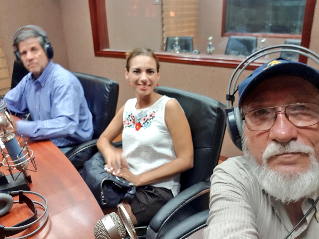 armazatleca's tweet photo. Ya ando en #RadioUAS en el programa #EnCorto, por el 96.1fm en #Culiacán porque @seryconsciencia is in da jausss!! https://t.co/bx0OkF2ScH y #Facebooklive en la página de Tomás Saucedo. https://t.co/TRMvlzQhjC