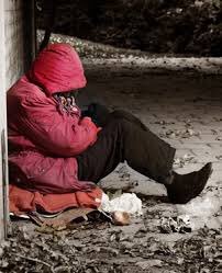 Abramjee's tweet photo. It’s freezing: When you leave home, take an extra jacket or blanket you may have along...You will probably find someone along the way who needs it. You will warm their hearts! #MakeADifference #WarmAHeart PLEASE SHARE https://t.co/81rgrrMUlP