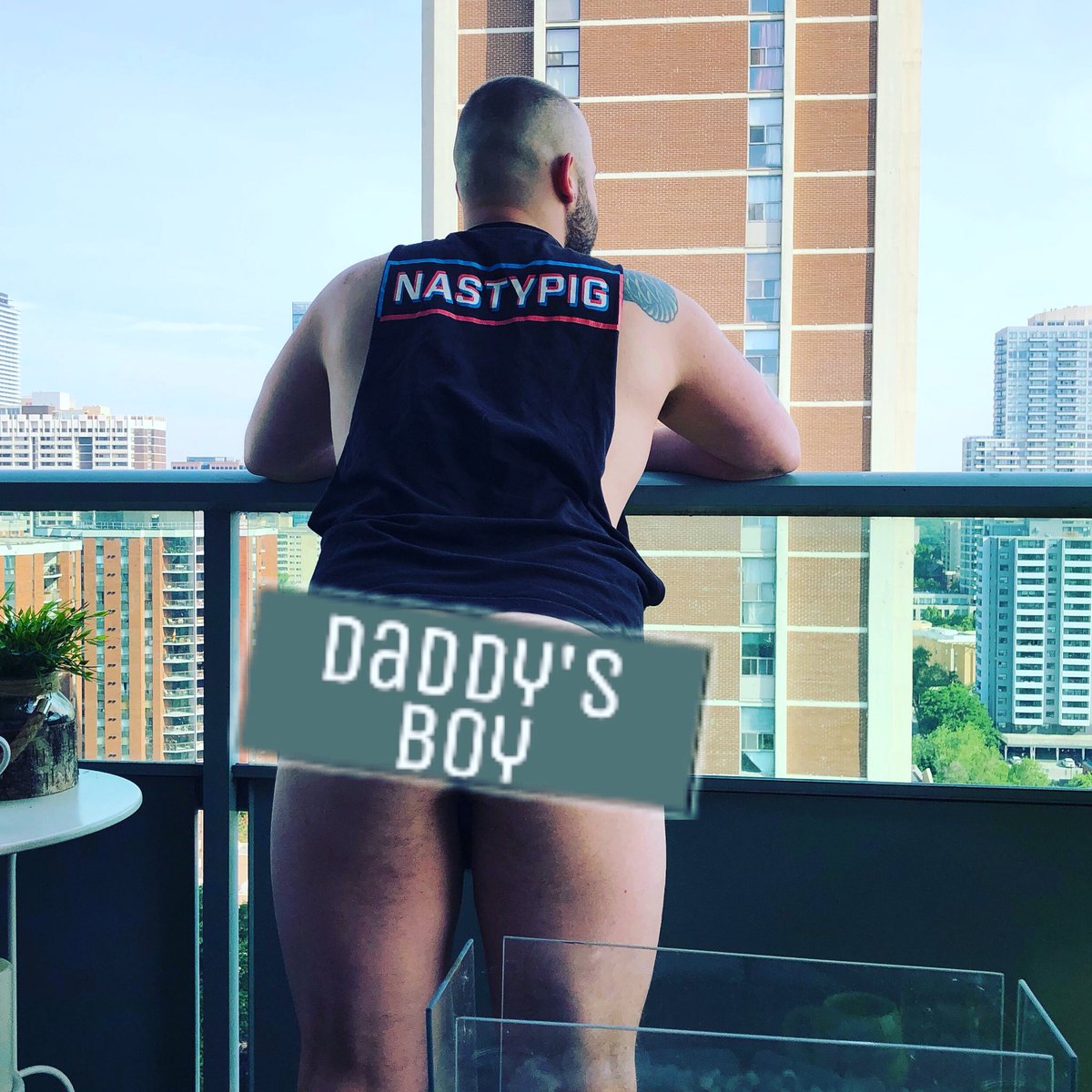 GayDaySLeather's tweet photo. #leatherboyproblems #muscleleatherboy #daddysleatherboy #mrgaydaysleather2018 #northboundleather https://t.co/FQNkwn4r5e