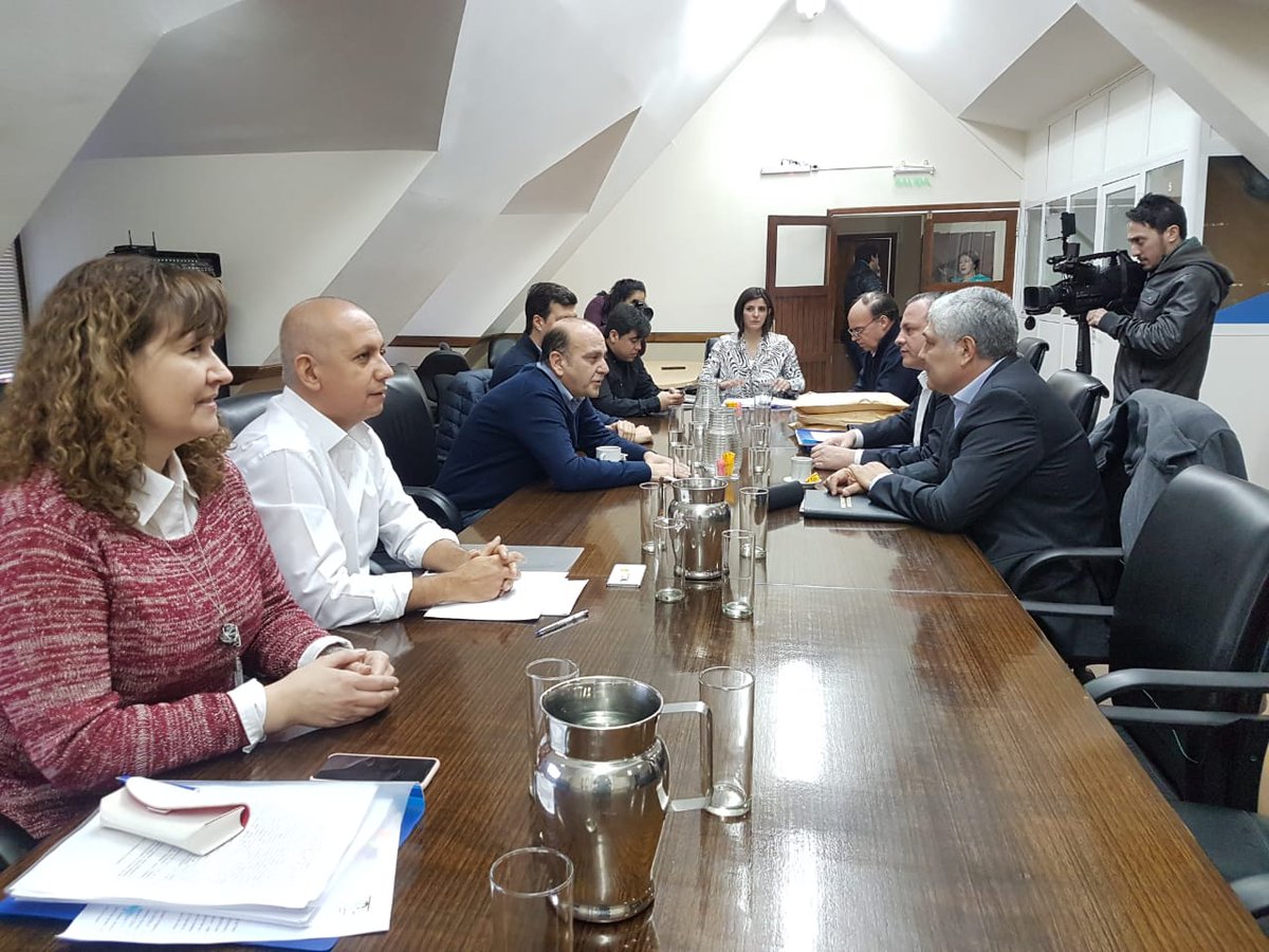 PabloVillegas19's tweet photo. Finalmente tendremos acceso a los expedientes que surgieron del análisis del presupuesto 2017. Luego de 9 meses de insistencia, será revelado si el recurso de compras secretas, tiene fundamento. Y si la contratación directa, cumple con lo establecido en la ley #BloqueMPF https://t.co/uSMmv1ivrb