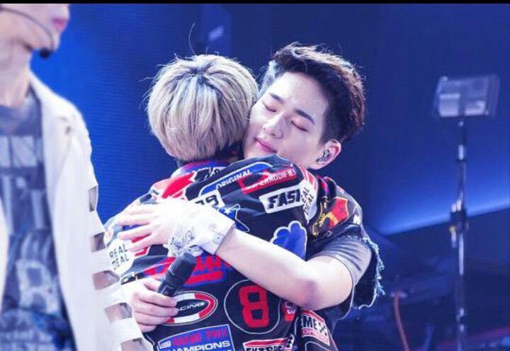 The sun and moon embracing each other  #jongyu  #SHINee