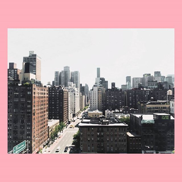 P3P510's tweet image. New York in Pink.
•
•
•
#alwaysgo • #lifeofadventure • #peoplescreatives • #theoutbound • #folktravel ift.tt/2tR3Scw