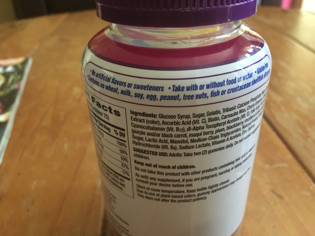 FoodAllergyZone's tweet image. 👏 allergy awesome Vitamins manufactured by @pfizer 👏 #nutfree #peanutfree #shellfishfree #fishfree free of wheat, egg, soy, peanut, tree nut, fish, or shellfish, milk - next need same thing for hospitals for feeding tube allergic patients. #centrum