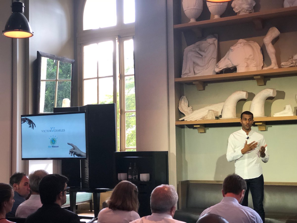 MarjiBrn's tweet photo. Place au témoignage de notre Co-fondateur @RomainNkounkou pour comprendre comment augmenter vos revenus en connaissant mieux vos clients, grâce à l’analyse de la donnée publique ! @IBM_France #WatsonInnovationDay #IBMRetailFR #Watson #IA #connaissanceclient https://t.co/MbcNmlZ4r4
