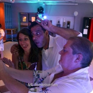 CAMtronicBox's tweet image. Très bon retour et premier succès pour ML sonorisation (Manuel Luiz) et son Wallee-R. Enjoy ;)
#wallee #interactivewall #photoswall #event #interactif