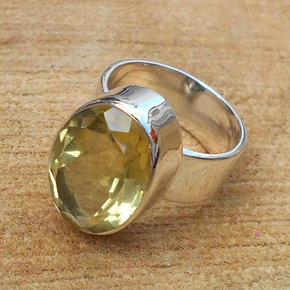 craft_midas's tweet photo. Citrine Gemstone 925 Sterling Silver Ring
Buy At
https://t.co/6SuZLkY2Kr
#citrinering #citrinejewelry #royalring #crystalring #giftring #Bestdesignring #widebandring #healingring #novemberbirthstonering #organicring #silverring https://t.co/FSaJVRfVm7