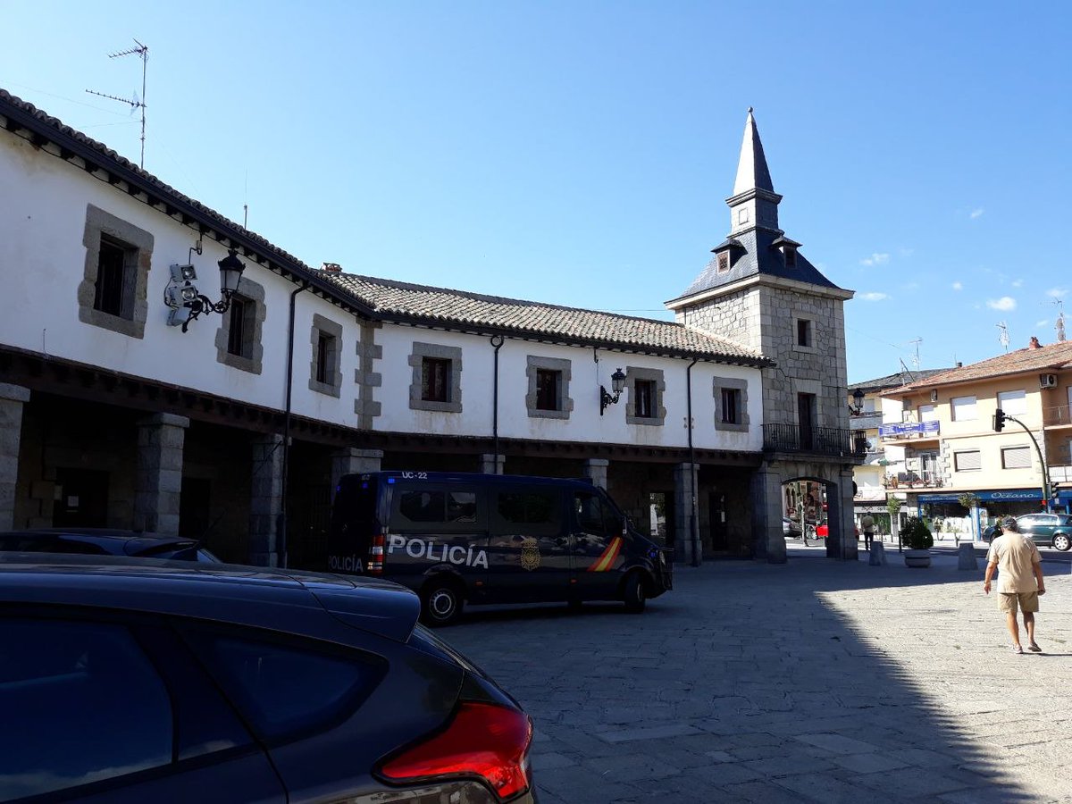 PodemosGuadarra's tweet photo. ¿Que esta pasando en el Ayuntamiento de Guadarrama? A las 15h, más información https://t.co/gtDB47iC5Y