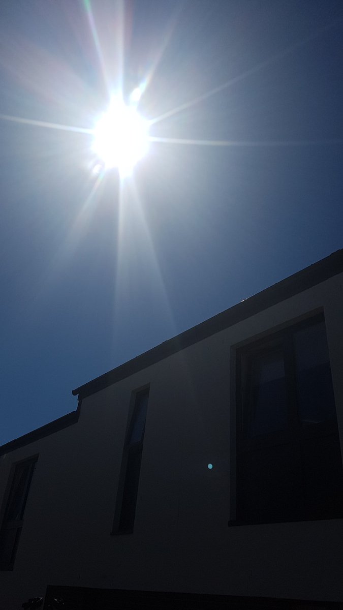 Martin76x's tweet image. Sorry no videos today ... this appeared in the sky . Back tomorrow night 10pm UK time .. #EndOfTimes  #CrackInTheSky #WhatIsIt