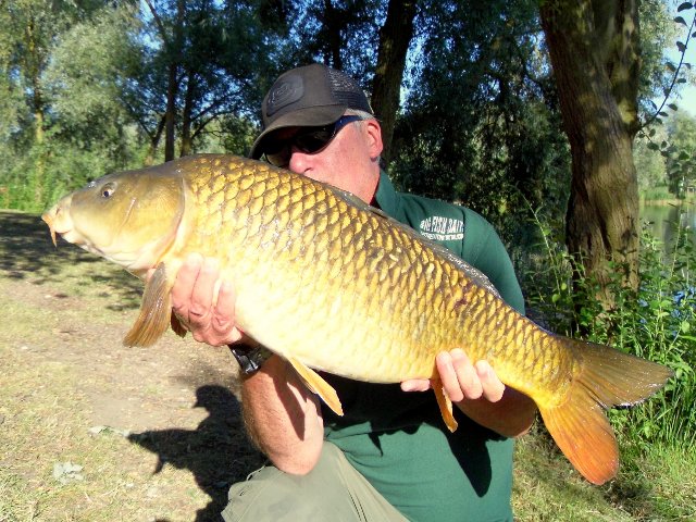 BigFishBaits's tweet photo. #Team #Member Garrie Lee Fowler has been visiting a number of different venues Garrie has I think pretty much gone through the whole range of baits from #milk #one, #squilberry, #stench, #spiced #nut and also the #test #bait to see how these waters respond to our baits....... https://t.co/TwNB9wSIKr