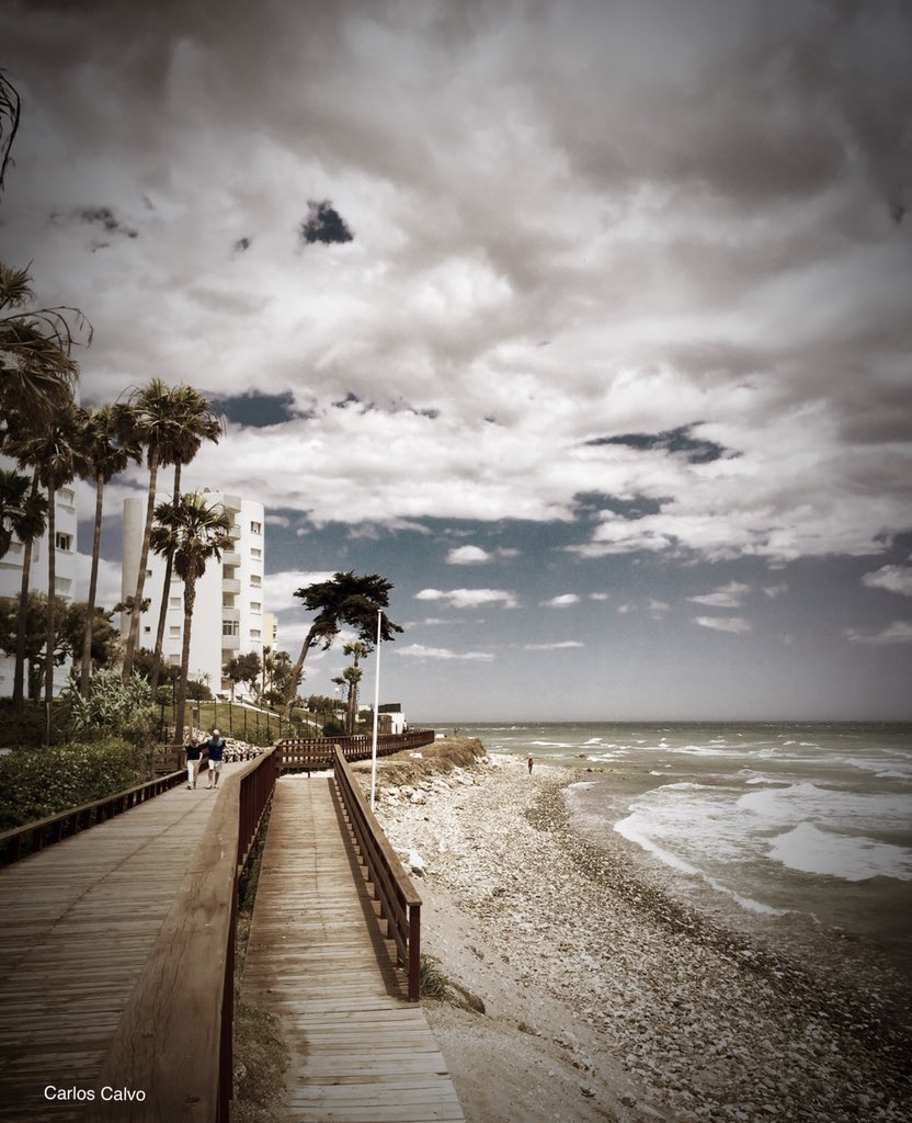 Solo necesita barniz protector la madera, encanto le sobra!