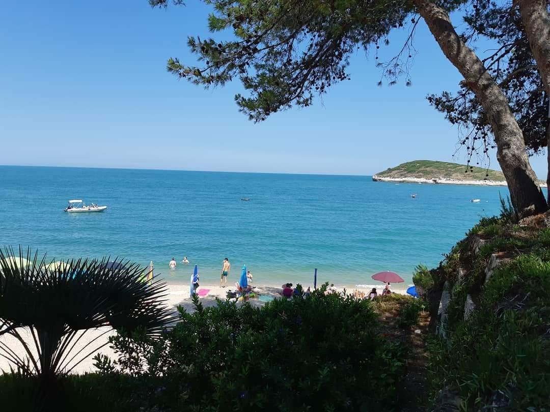 Buongiorno da una delle baie più belle di #Vieste.... Baia di Campi 😍😍
#garganoismore #weareingargano #weareinpuglia #italy #europe #sea #sun #beach