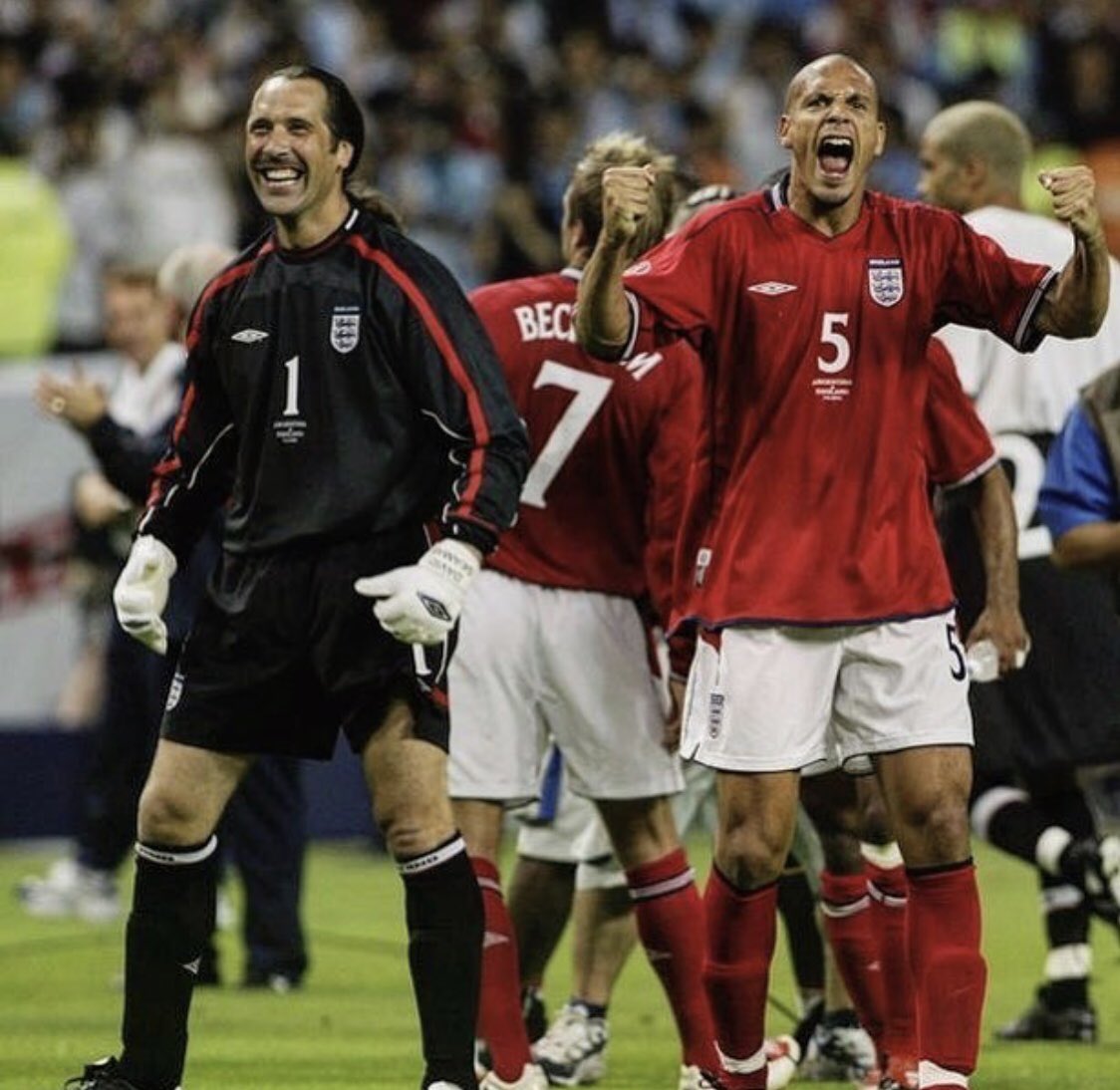 Rio Ferdinand tweet media