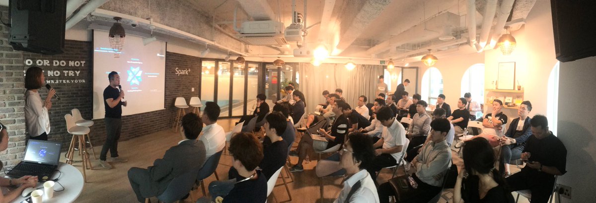 Uraners's tweet image. Uranus Marketing advisor Tiger was invited to participate in the offline community meeting of Uranus Korea! Nearly 100 Uranus community members had attended the meeting! Thank you for everyone support to Uranus!