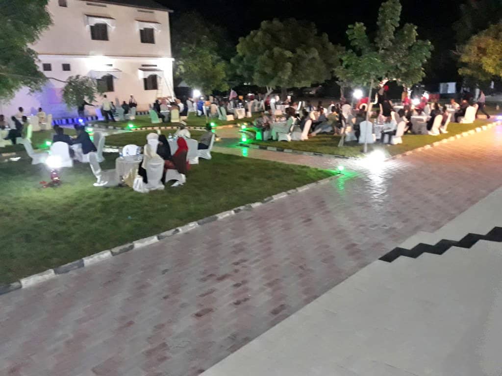 SIMADUniversity's tweet photo. Take a moment to enjoy a special glimpse from our Main campus at night.
These Images were captured During the Farewell Ceremony for the Class of BBA18.
#Wonderful #Mogadishu #Somalia #MogadishuRising https://t.co/9Hlh3eIFIq