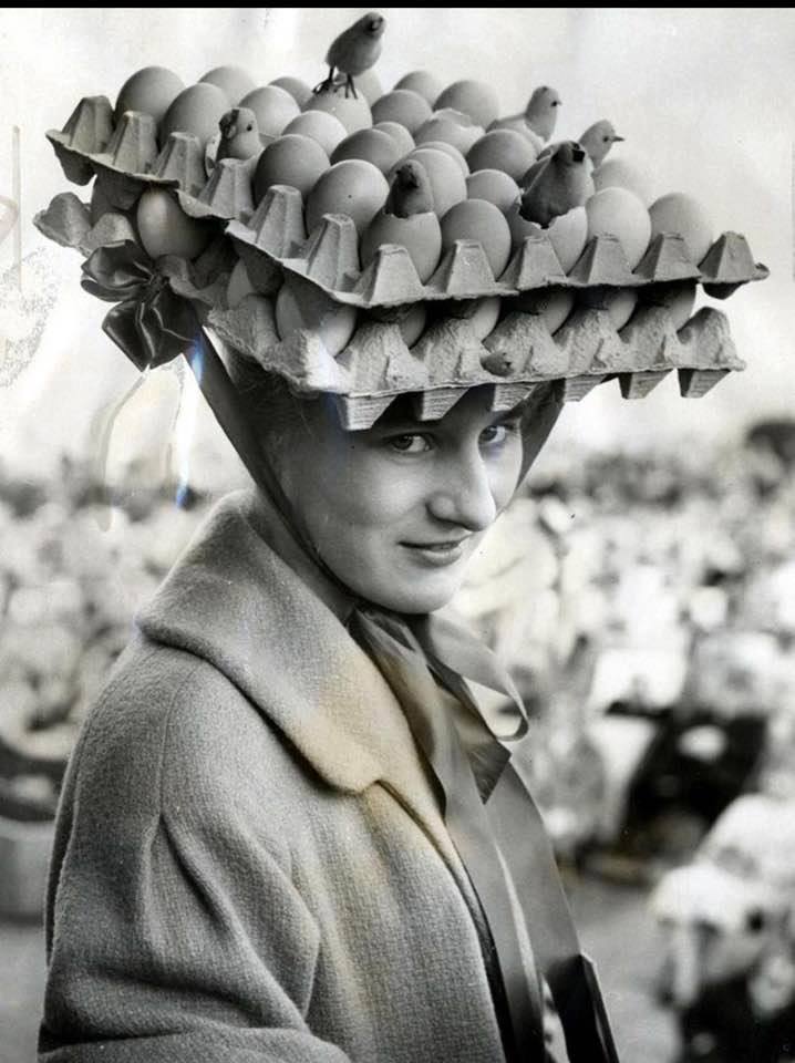 literlandweb1's tweet photo. “Quien conserva la facultad de ver la belleza... no envejece”.
Franz #Kafka, nacido un día como hoy de 1883 https://t.co/5heiM99YuV