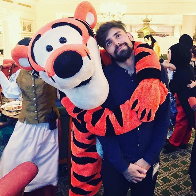 newco_mgmt's tweet image. Tanti auguri @nirkiopgabriele!! 🎉
#nirkiop #tigro #disneylandparis