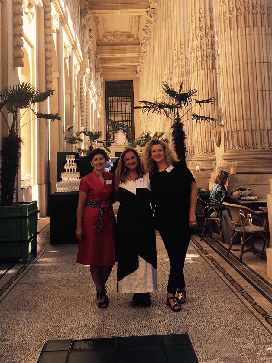 PeggyVaugard's tweet photo. La Marketing Dream Team #IBMRetailFR au @GrandPalaisRmn pour le cocktail du #WatsonInnovationDay https://t.co/TF106vstQk