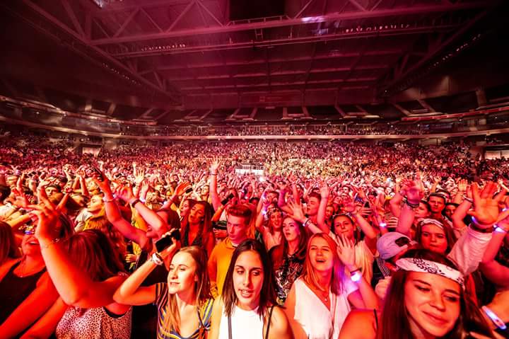 NSFestOfficiel's tweet photo. 🧡 Vous
⚡ #NorthSummerFestival
🏟️ @StadePM
📷 @jeremy_bidon © https://t.co/BRM9Qzbhq9