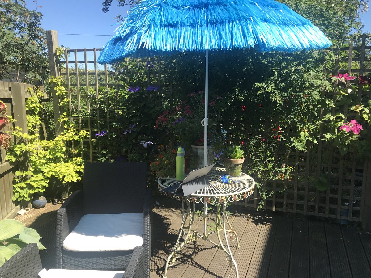 Dr_PamC's tweet photo. Check out my office today #oulife #SXL390Marking #TutorProblems https://t.co/xR1pWdPSKM