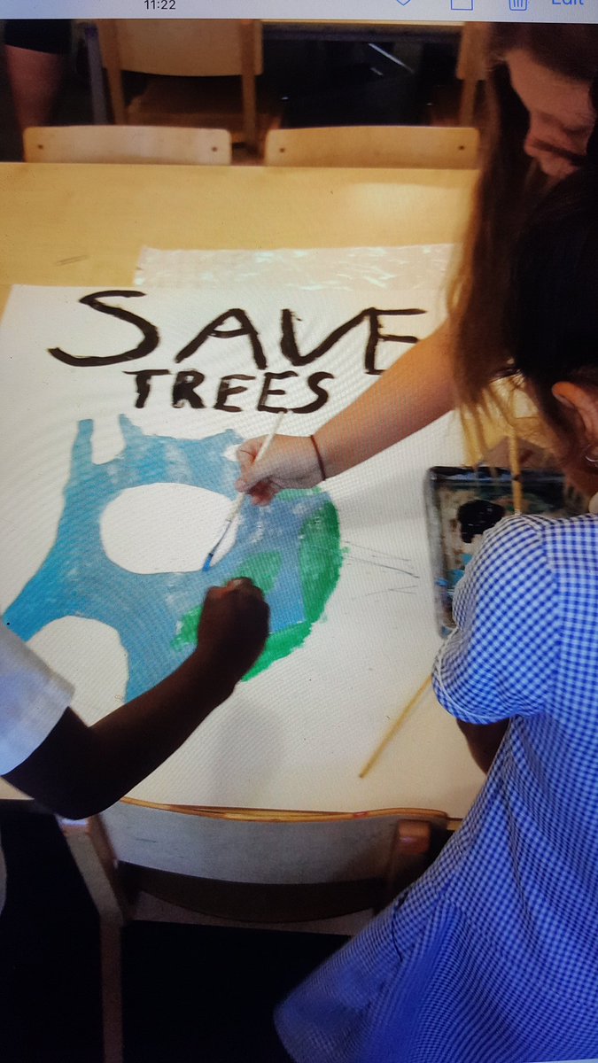 Hazel@Foxfield tweet media