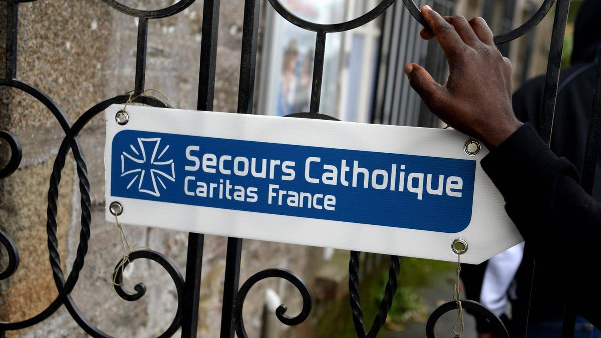 Le secours catholique va créer une "agence immobilière sociale" qui se portera caution pour les personnes mal logées. ▶️ buff.ly/2lG5Kjz ◀️