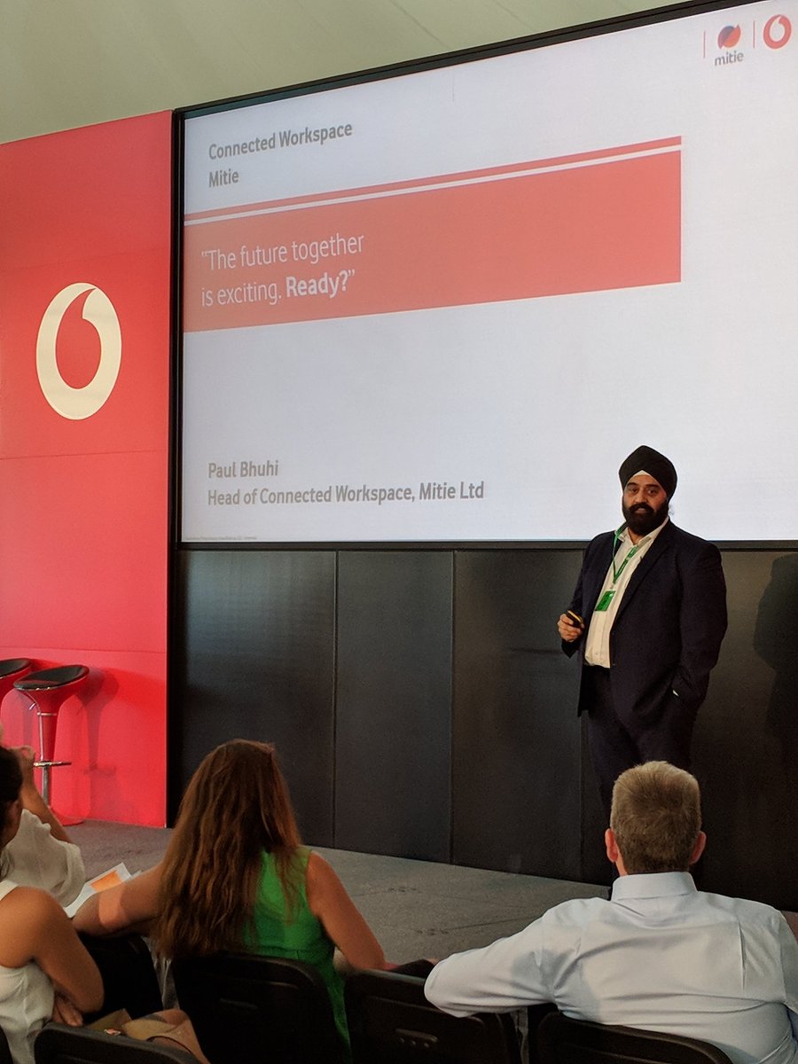 Andy_SW18's tweet image. @PaulBhuhi presenting @mitie &apos;s #Connectedworkspace proposition to @VodafoneUK IoT sales community.