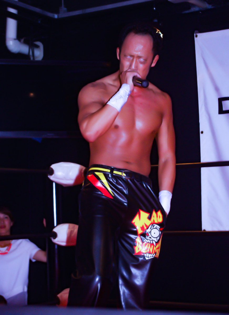 Kaz かずー Dragongate今日は何の日 パンチ富永誕生の日 14年7月3日後楽園ホールで行われた パンチ コントラ パンチで ミスターハイテンション 琴香に敗れた富永千浩がパンチパーマに メインで乱入すると 反則王 パンチ富永に改名しmad Kaz かずー Dragongate今日は何の日 パンチ富永誕生の日 14年7月3日後楽園ホールで行われた パンチ コントラ パンチで ミスターハイテンション 琴香に敗れた富永千浩がパンチパーマに メインで乱入すると 反則王 パンチ富永に改名しmad