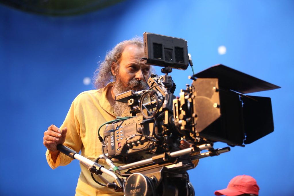 #AlexaLF first time Indian cinema this camera has been introduce by #NiravShah #SK14Titbit  #scifi music @arrahman 🎹🎵 @Siva_Kartikeyan 😍 @Rakulpreet @Ravikumar_Dir @RDRajaofficial  @24AMSTUDIOS 🙏🙏