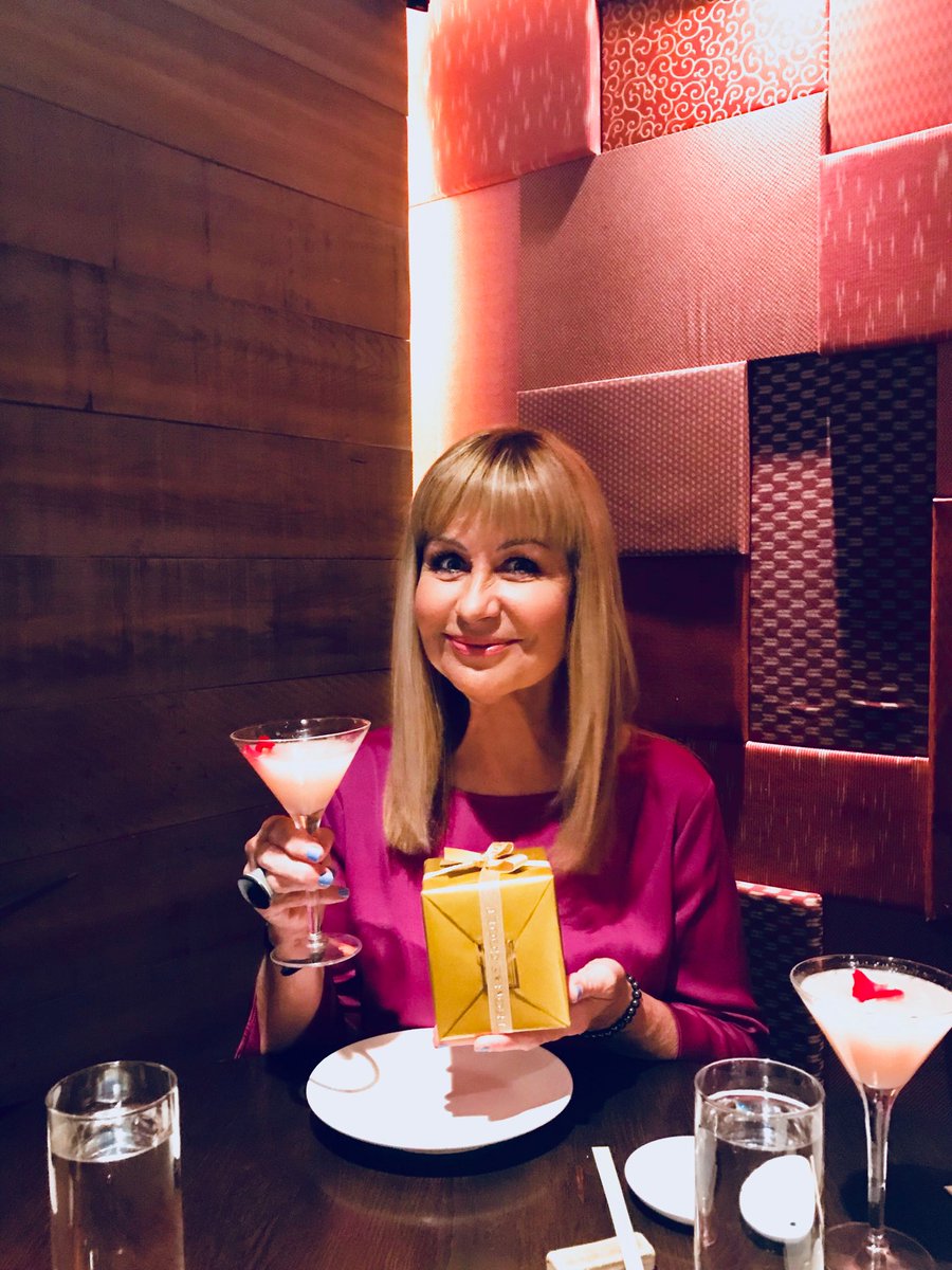 Siân Lloyd tweet media