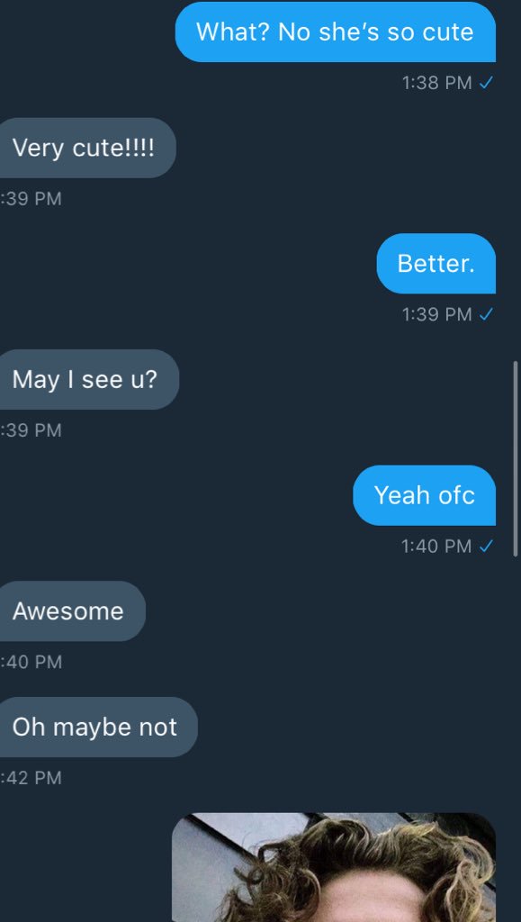 moonsgfg's tweet photo. GUYS A MAN DM ME AND I I DECIDED TO PRETEND TO BE @Luke5SOS  IF U NEED TO LAUGH READ THE CONVERSATION GOSH I CAN’T STOP LAUGHING JFJD https://t.co/8CxCRmVF2D